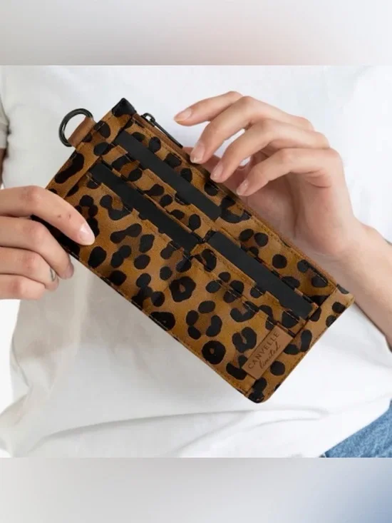 BNWT Canvelle Large Crescent Bag + Slim Wallet in Leopard 🐆 Offers Encouraged 🙌 - Picture 12 of 16